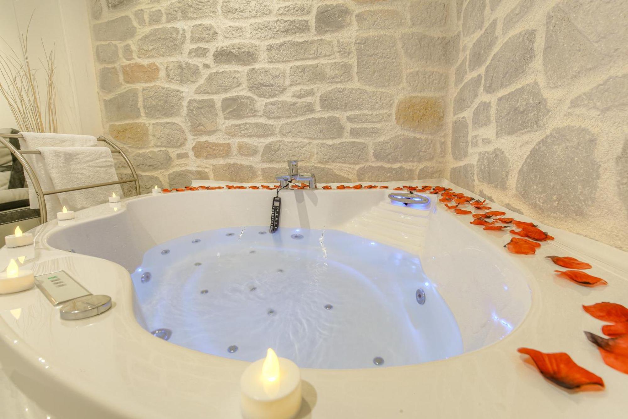 La Suite Neuvilloise Neuville-sur-Saône Екстериор снимка