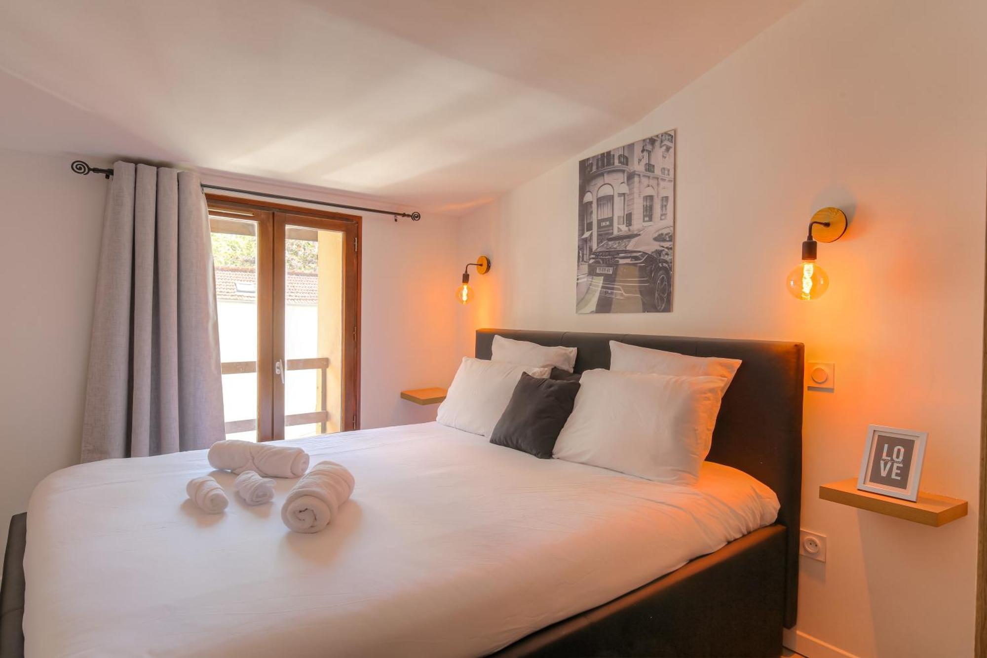 La Suite Neuvilloise Neuville-sur-Saône Екстериор снимка